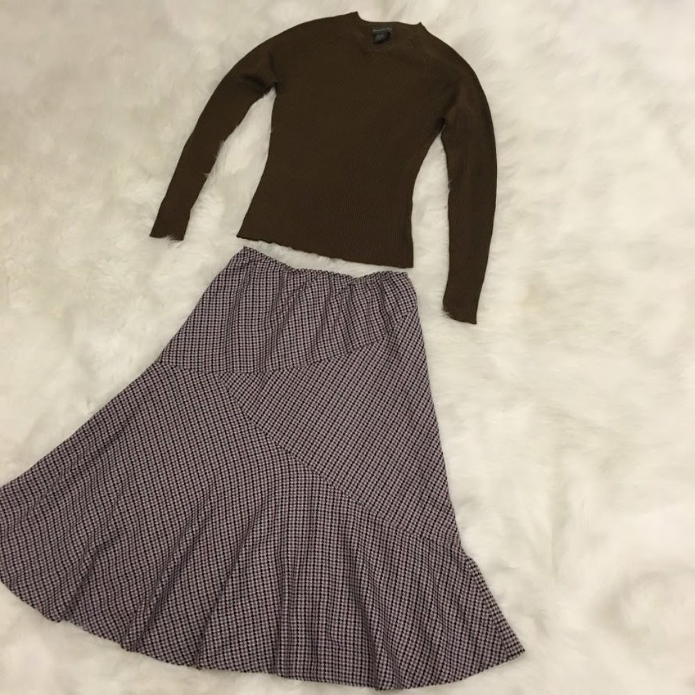 Combo: Banana Republic top, Anne Kline skirt Small